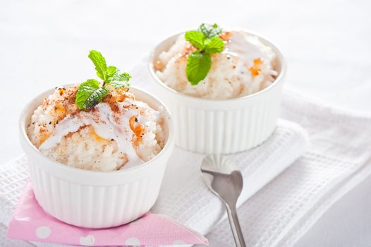 Easy dessert - milk rice