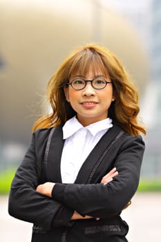 asian young business woman