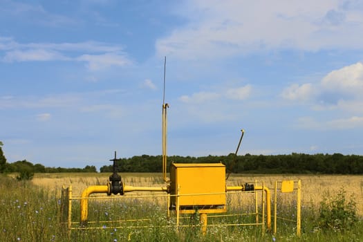 Distribution post of the natural gas in the field