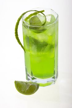 lime's cocktail with ice