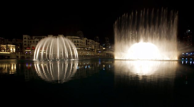 Nightscene of the Dubai Fountain show outside the Dubai mall