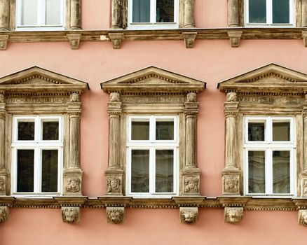 Facade of a building with windows. The building is constructed 1850-1890