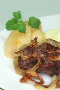 fried liver with mashed potato