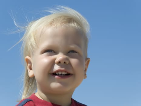 The blue-eyed boy - the blonde. Age - 2 years