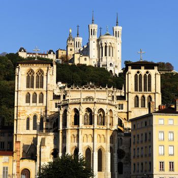 apse of the Saint Jean cathedral, next to the Saone river