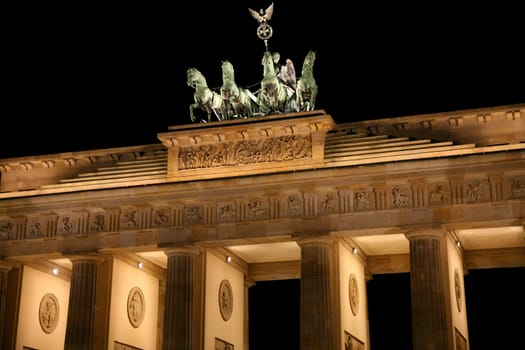 brandenburg in berlin at night