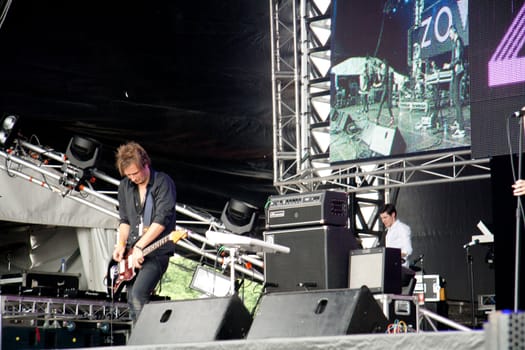 Zowie playing at the FMF 2011 at Brisbane Australia
