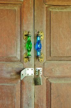 Wooden doors un locked