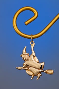 A Precious gold pendant, ideal like gift
