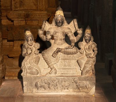 Hindu god Shiva statue. Sri Menakshi Temple, Madurai, Tamil Nadu, India