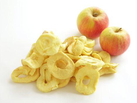 raw and dried apples