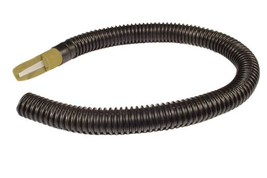 Elk bugle call for simulating Elk sounds and thereby attracting them to the hunter