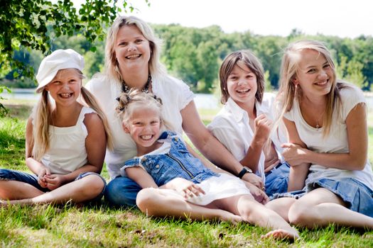 Portrait with al the children of the family