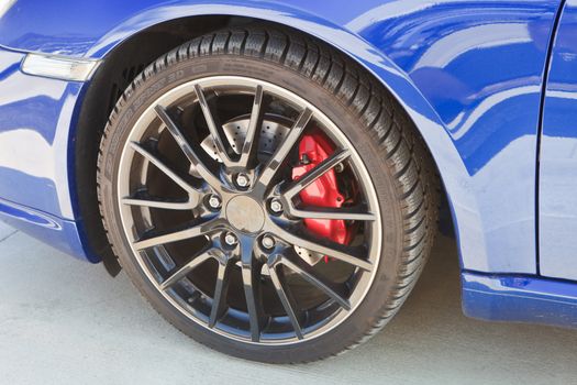 Luxury sports car alloy wheel and disk brake