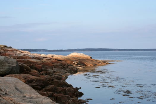 north: sea, sky and rock
