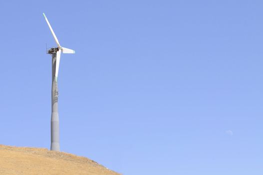 Solitary wind turbine in California