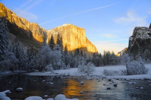 Sun rise on the granite peaks in Yosemite valley