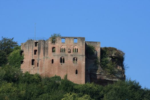 Ruine der Burg Frankenstein Deutschland	Ruins of Castle Frankenstein, Germany