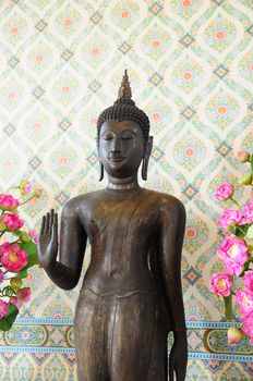 image of old buddha
