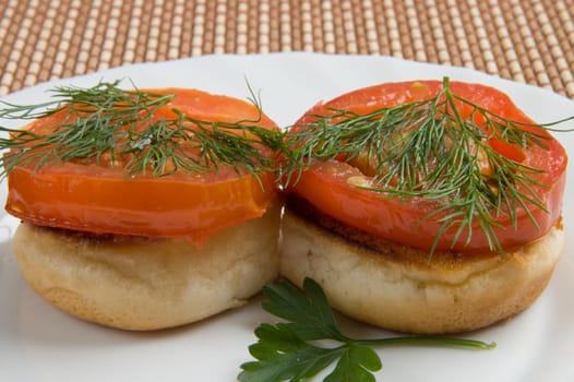 Easy breakfast with loaf, tomato and verdure