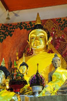 golden buddha statue