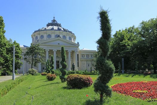 Image of The Romanian Athenaeum in Bucahrest, an important concert hall and a landmark for the city.
