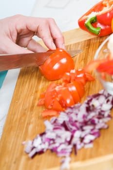 Preparation of vegetarian salad from fresh vegetables