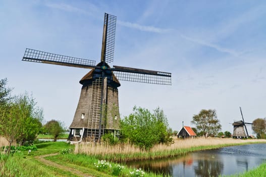 A water wind mill in the county