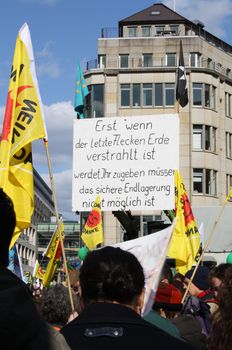 Huge protest against nuclear energy. On that day 250.000 participants in four major German cities, here: 50.000 in Hamburg. After a march through the city center the protesters gathered on the Rathausmarkt.
Photo taken on: March 26th, 2011.