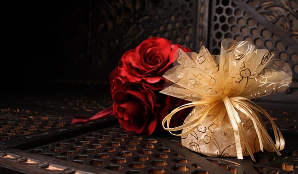 Wedding Favour gift back with a red rose