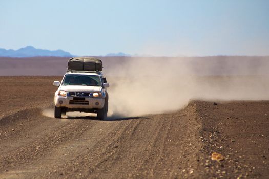 4x4 in the desert of Namibia - Kaokoland