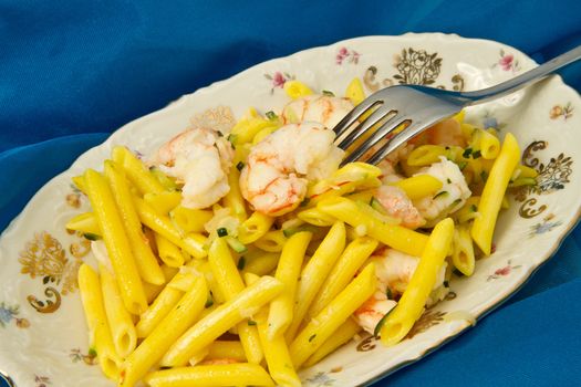 italian pasta with saffron and shrimp 