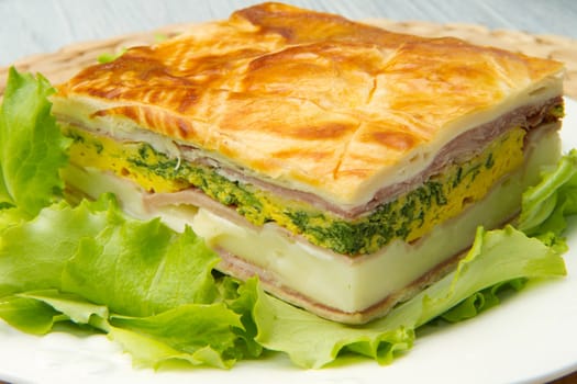 appetizer with ham, cheese and vegetables