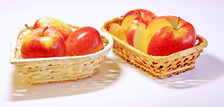 apples on a white background, food, eatin