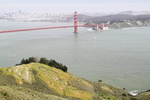 View on Golden Gate Bridge on cloudy day