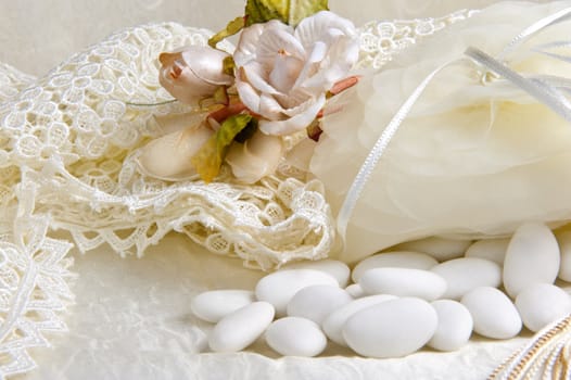 weeding Favors and wedding rings and bands for weddings and holidays
