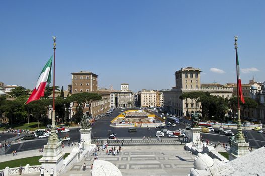 Overview of Piazza Venezia by the monument of Vittorio Emanuele II