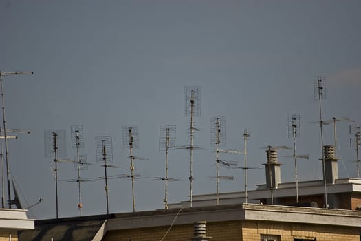 antenna, broadcasting, city, communication, connection, dish, electronics, equipment, global, house, parabola, receiver, roof, sky, telecommunications, television, tv, wireless, aerial, analogue, antenna, appliance, broadcast, cable, carlo sarnacchioli, communication, connect, connection, electric, entertainment, equipment, facility, frequency, outside, television, receive, rod, signal, technology, transmission, transmitter, tv, up, urban, variety, wire,