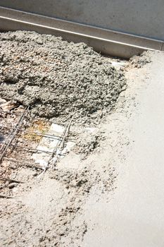 Construction of a cement screed