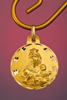 A Precious gold pendant, ideal like gift
