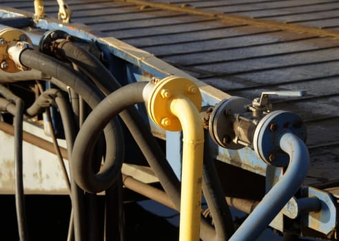 Metal pipes incorporate to rubber hoses