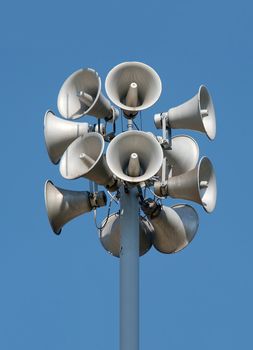 Loudspeakrs on a column