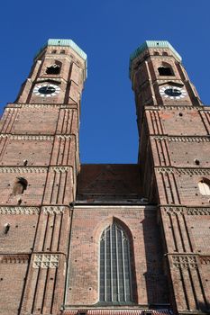 Munich: Church of Our Lady - Frauenkirche ...........