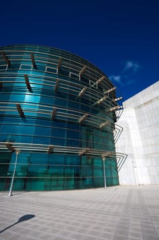 Office building on the basis of large windows and of modern style