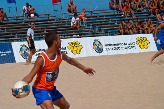 CADIZ, SPAIN -  JUL 22:  Unknown goalkeeper of unknown team playing the Spanish Championship of Beach Soccer on Jul 22, 2006 on the beach of La Victoria in Cadiz, Spain