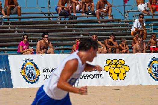 CADIZ, SPAIN -  JUL 22:  Unknown players of unknown team playing the Spanish Championship of Beach Soccer on Jul 22, 2006 on the beach of La Victoria in Cadiz, Spain