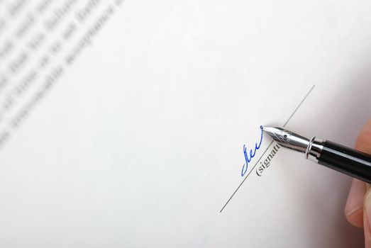 The signature. Acknowledgement of the document by means of the unique signature by means of pen