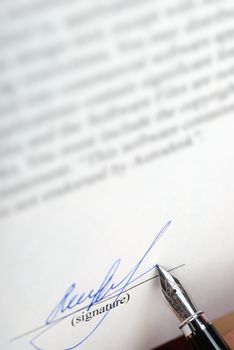 The signature. Acknowledgement of the document by means of the unique signature by means of pen