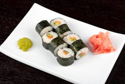 Hokkaido maki: sushi rool of avocado, nori, salmon