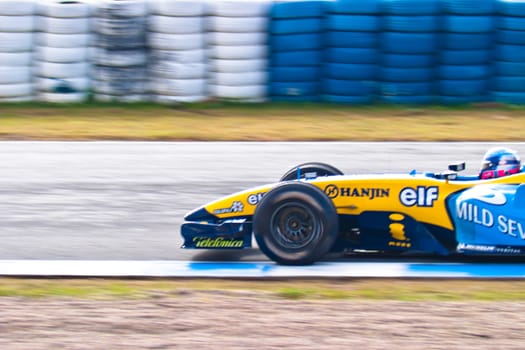 JEREZ DE LA FRONTERA, SPAIN - DEC 04: Franck Montagny of Renault F1 races during a training session on December 04, 2004, in Jerez de la Frontera, Spain